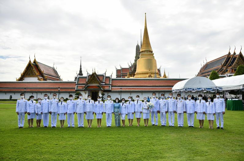 คณะผู้บริหารกรมประชาสัมพันธ์ ร่วมลงนามถวายพระพรชัยมงคล เนื่องในโอกาสวันเฉลิมพระชนมพรรษา ๑๒ สิงหาคม ๒๕๖๓